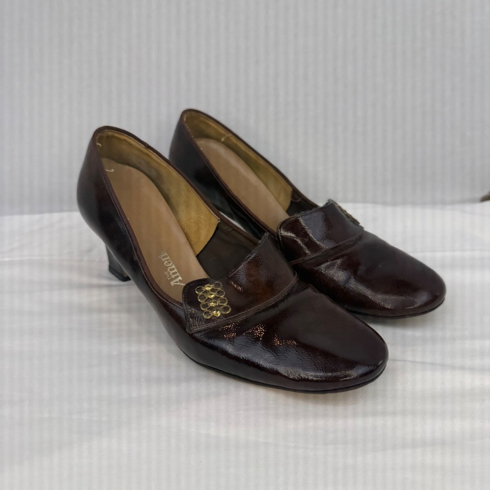 Vintage The American Girl Shoe Vintage Brown Patent Leather Block Heel‎ Pumps